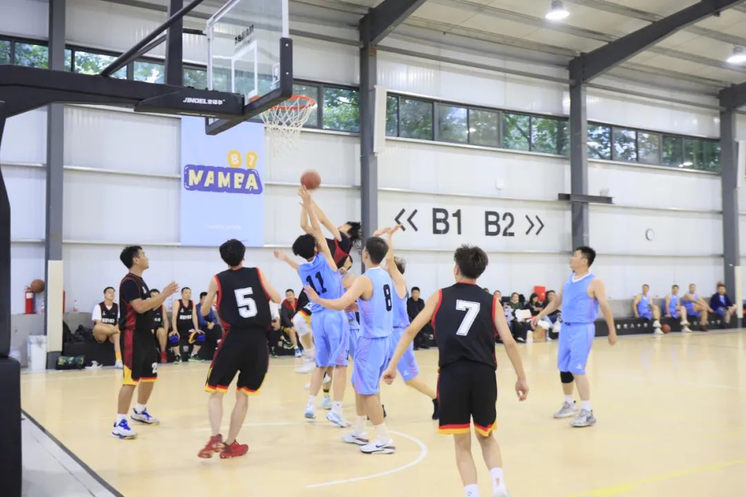 花花牛丨奪冠，奪冠，奪冠！??！用冠軍為中國健兒喝彩！?。? style=