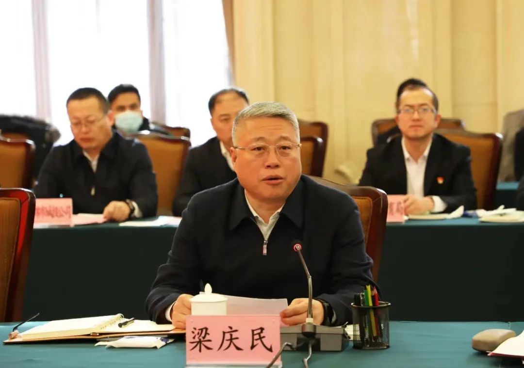 產(chǎn)業(yè)聯(lián)動(dòng)促發(fā)展 合作共贏創(chuàng)未來(lái) | 佳木斯市政府、富錦市政府與花花牛乳業(yè)集團(tuán)正式簽署戰(zhàn)略合作協(xié)議