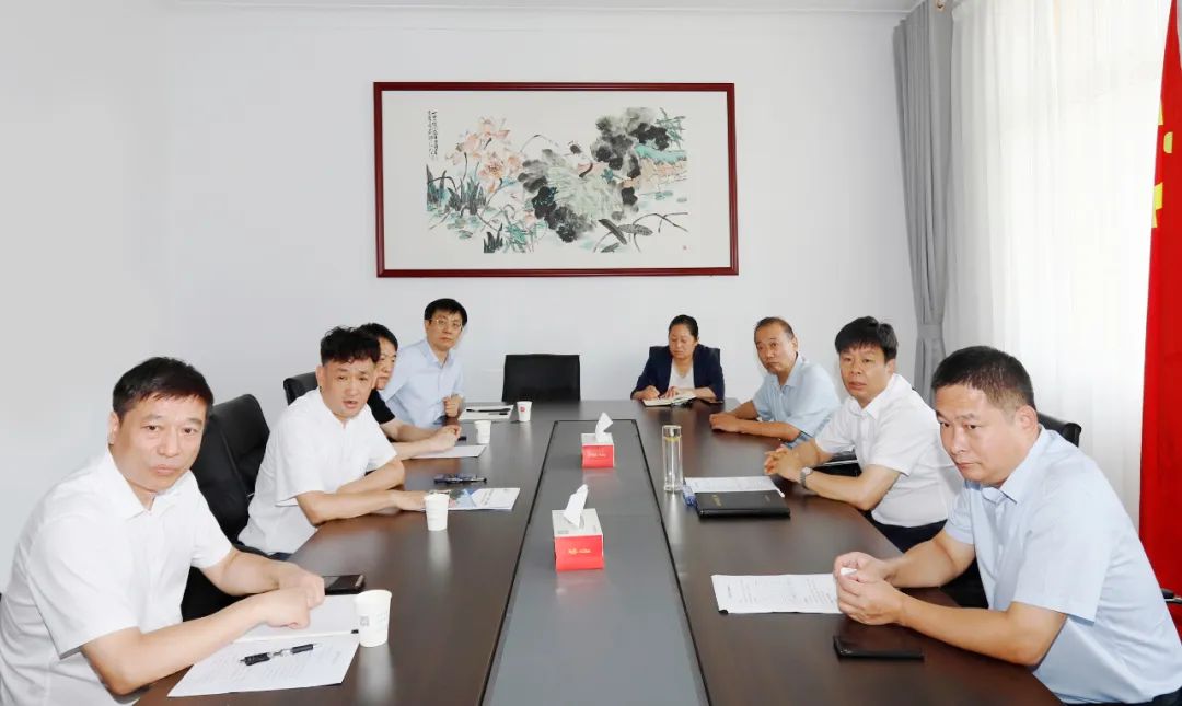 新蔡縣委書(shū)記邵奉公會(huì)見(jiàn)關(guān)曉彥董事長(zhǎng)一行 新蔡縣委書(shū)記邵奉公會(huì)見(jiàn)關(guān)曉彥董事長(zhǎng)一行