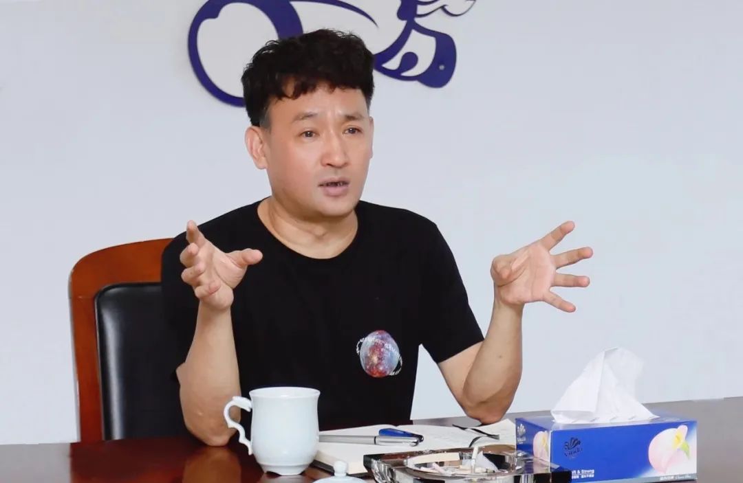 凝心聚力·贏創(chuàng)未來 | 花花牛乳業(yè)集團召開營銷、養(yǎng)殖及飼料經(jīng)營工作會議