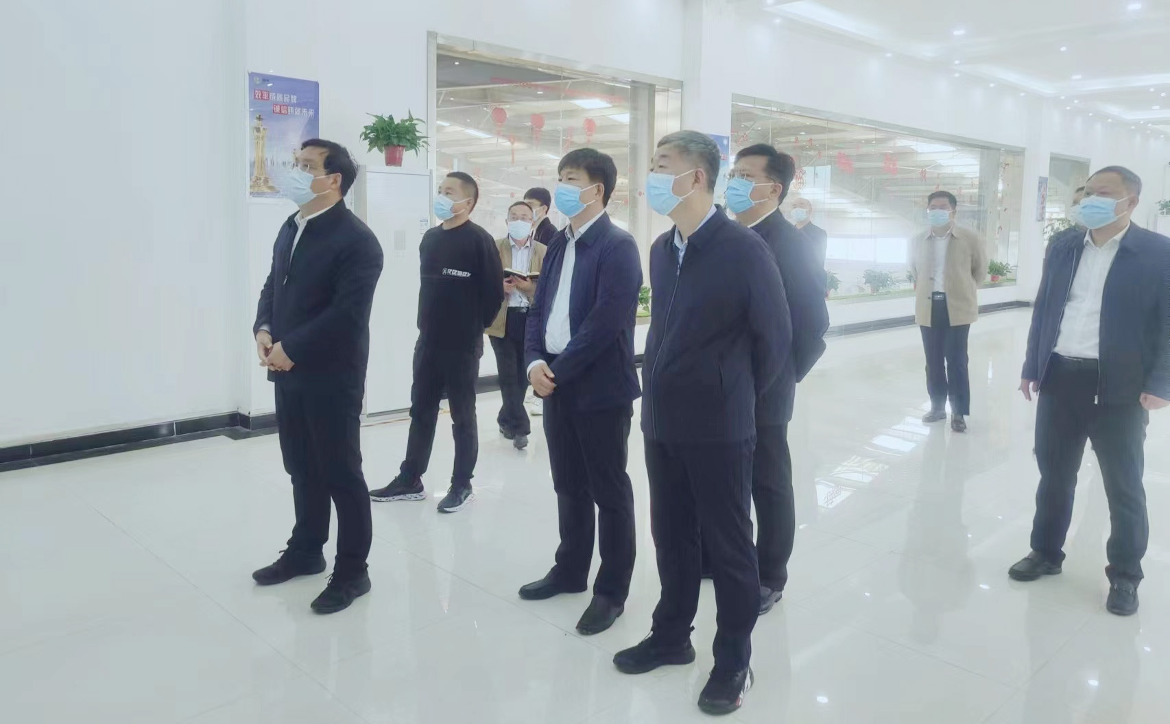 駐馬店市委副書記、市長李躍勇一行 蒞臨花花牛乳業(yè)集團新蔡豫信瑞亞牧場調(diào)研