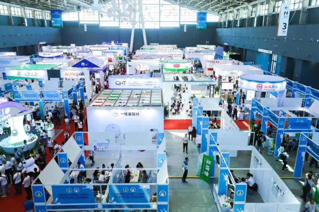 中國乳制品工業(yè)協(xié)會第二十五次年會召開！花花牛總裁董碩峰獲“振興乳業(yè)領(lǐng)軍人”榮譽(yù)稱號