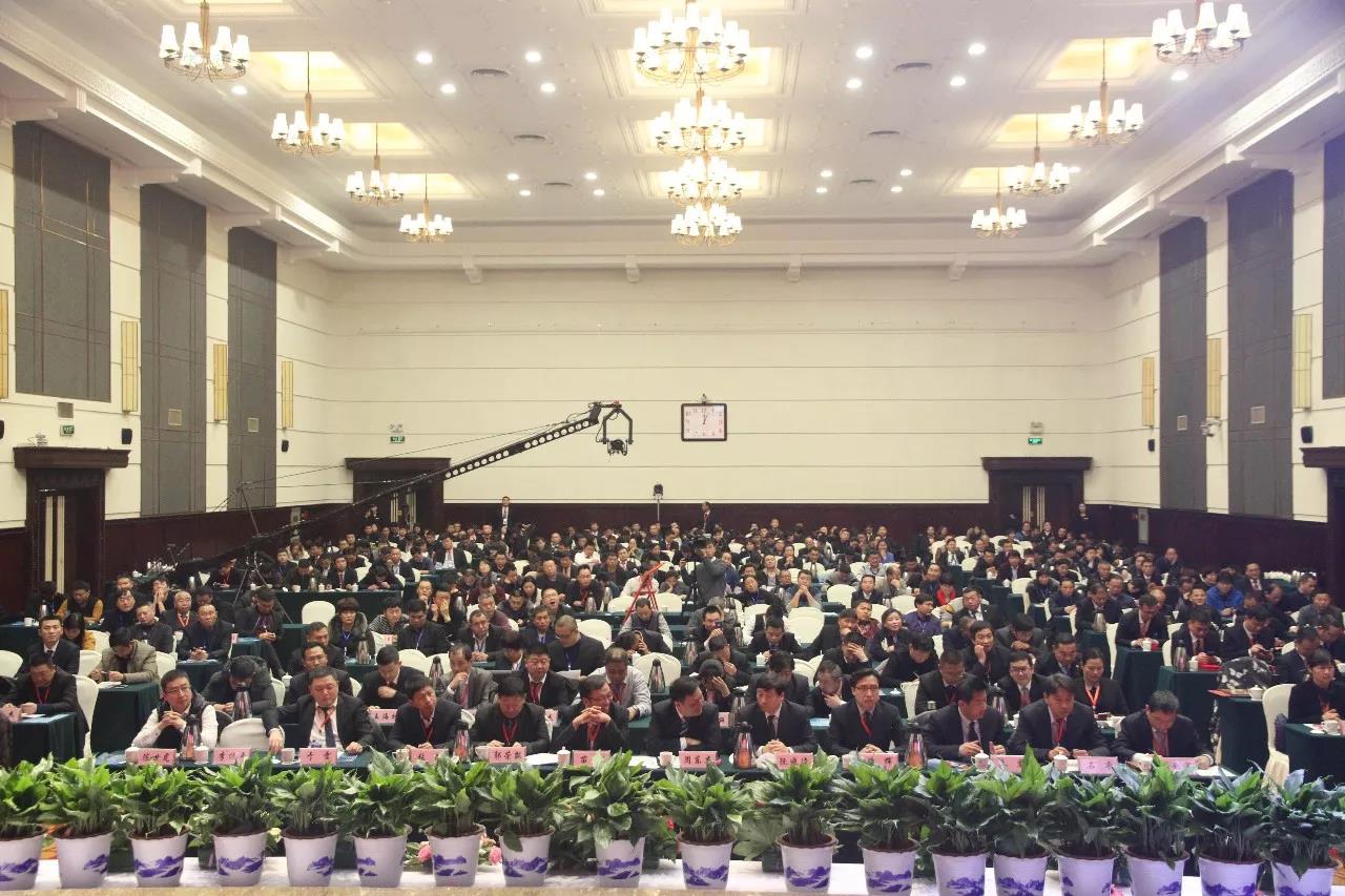 新起點·新征程·不忘初心·砥礪前行| 2018花花牛乳業(yè)集團客戶大會勝利召開 新起點·新征程·不忘初心·砥礪前行| 2018花花牛乳業(yè)集團客戶大會勝利召開