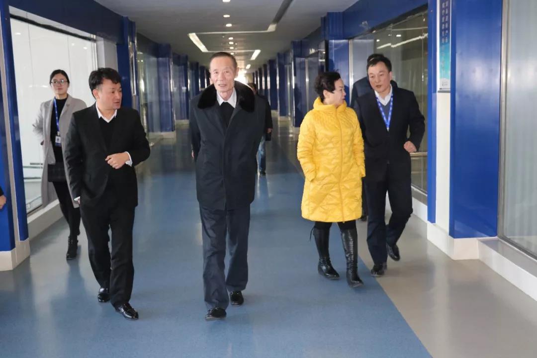 中國奶業(yè)協(xié)會高鴻賓會長蒞臨花花牛指導(dǎo)工作 中國奶業(yè)協(xié)會高鴻賓會長蒞臨花花牛指導(dǎo)工作