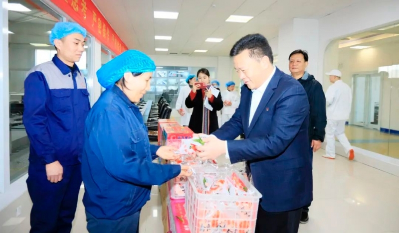 新春慰問送關(guān)懷——集團(tuán)黨委書記、董事長慰問春節(jié)期間堅(jiān)守崗位的一線職工